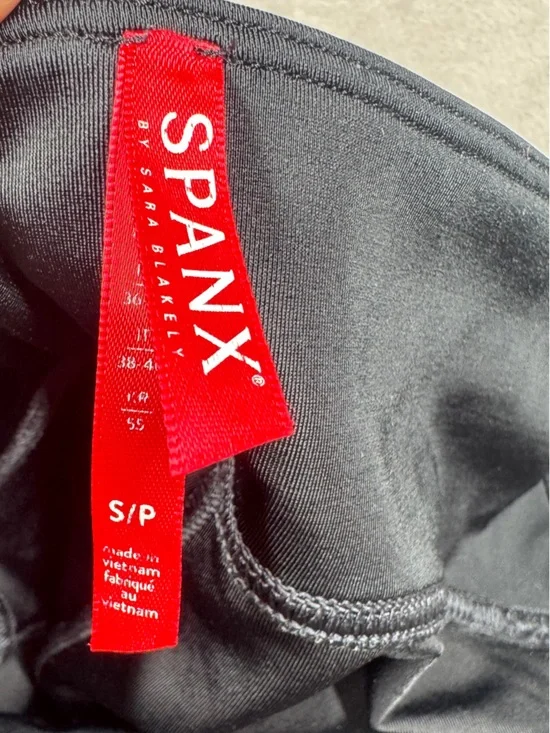 Spanx Faux Leather Crackle Black Leggings Size Small - Picture 15 of 16